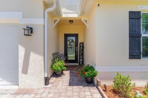 585 Breakaway Trail, Titusville, FL 32780 Sold 07/07/23