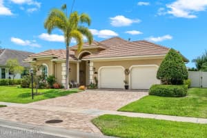 460 Wingate SW, Vero Beach, FL 32968 Sold 10/12/23