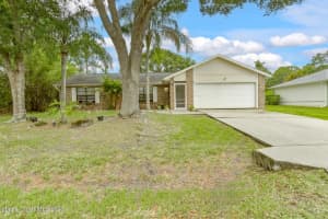926 Commerce Road Se, Palm Bay, Fl 32909