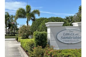 6041 Ridge Lake Circle, Vero Beach, FL 32967 Sold 09/28/23