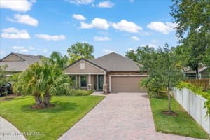 2990 Louetta Circle, Melbourne, FL 32901 Sold 07/07/23