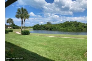 68 Royal Oak Court, Vero Beach, FL 32962 Sold 07/31/23