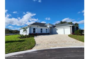 4135 Negal Circle, Melbourne, FL 32901 Sold 03/29/24