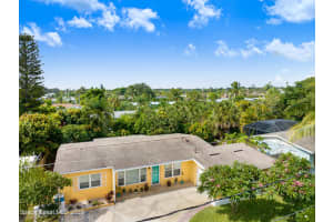 425 Waterway Drive, Satellite Beach, FL 32937 Sold 08/17/23