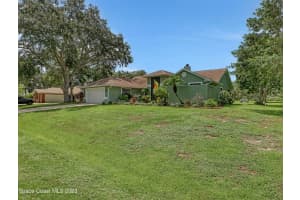 812 Hunan Street, Palm Bay, FL 32907 Sold 03/01/24