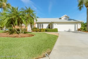 986 Somerset Lane, Melbourne, FL 32940 Sold 08/25/23