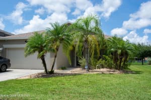 1979 Maeve Circle, Melbourne, FL 32904 Sold 09/27/23