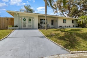 425 Via Valencia Court, Merritt Island, FL 32953 Sold 10/30/23