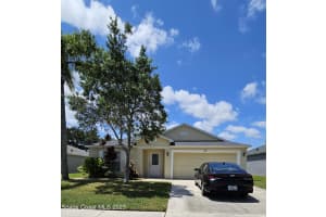 811 Wickham Lakes Drive, Melbourne, FL 32940 Sold 01/12/24
