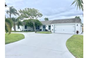 51 Country Club Road, Cocoa Beach, FL 32931 Sold 11/27/23
