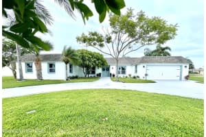 51 Country Club Road, Cocoa Beach, FL 32931 Sold 11/27/23