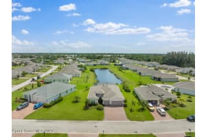 5976 Sequoia Circle, Vero Beach, FL 32967 Sold 11/06/23