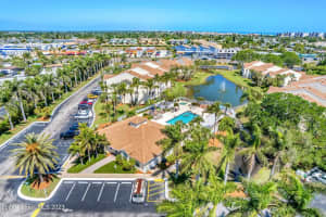 1850 Charlesmont Drive, Melbourne, FL 32903 Sold 09/27/23
