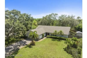 475 10th Place, Vero Beach, FL 32962 Sold 10/11/23