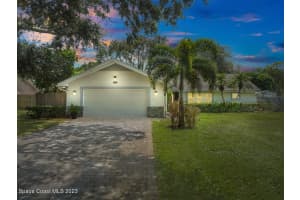 475 10th Place, Vero Beach, FL 32962 Sold 10/11/23