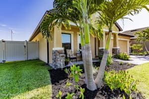 2995 Louetta Circle, Melbourne, FL 32901 Sold 03/01/24