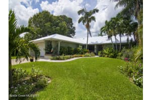 499 10th Court, Vero Beach, FL 32962 Sold 12/29/23