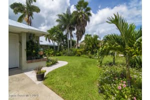 499 10th Court, Vero Beach, FL 32962 Sold 12/29/23