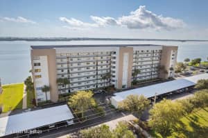300 Sykes Creek Parkway, Merritt Island, FL 32952 Sold 03/04/24