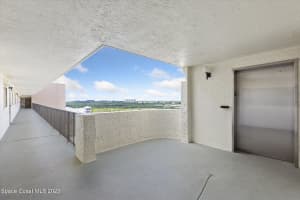 300 Sykes Creek Parkway, Merritt Island, FL 32952 Sold 03/04/24