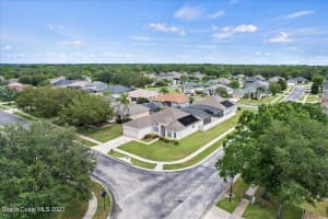 5337 Red Leaf Court, Oviedo, FL 32765 Sold 12/07/23