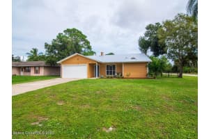 106 15th Avenue, Vero Beach, FL 32962 Sold 12/08/23