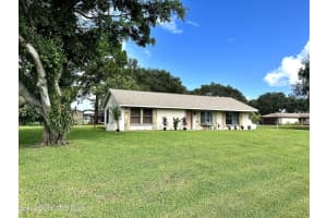 330 Lake Point Place, Merritt Island, FL 32953 Sold 12/27/23