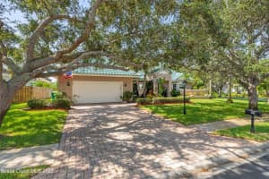 305 Newport Drive, Indialantic, FL 32903 Sold 12/22/23