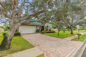305 Newport Drive, Indialantic, FL 32903 Sold 12/22/23