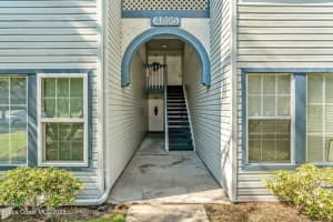4895 Lake Waterford Way W, Melbourne, FL 32901, Sold 12/28/23