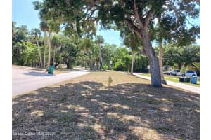 8909 Shoreline Avenue, Florida 32940, Sold 10/05/23