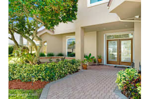 1983 Sykes Creek Drive, Merritt Island, FL 32953 Sold 12/29/23
