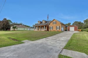 2420 Heron Court, St. Cloud, FL 34771 Sold 02/15/24