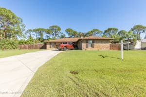 715 Haftez Street, Palm Bay, FL 32907 Sold 01/19/24