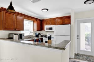 55 Woodland Drive, Vero Beach, FL 32962 Sold 04/18/24