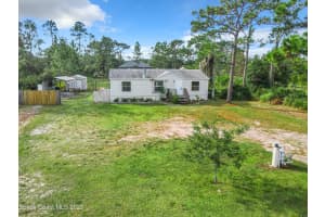 9070 Mercury Drive, St. Cloud, FL 34773 Sold 11/30/23