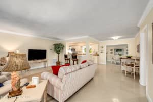 332 Harbor Drive, Cape Canaveral, FL 32920 Sold 02/28/24