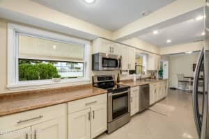 332 Harbor Drive, Cape Canaveral, FL 32920 Sold 02/28/24