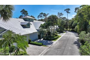 406 Pineapple Square, Vero Beach, FL 32962 Sold 02/13/24