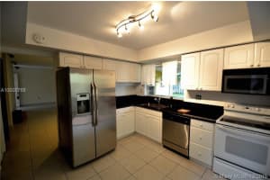 1017 NW 106th Ave Cir, Miami, FL 33172, Sold 01/29/16