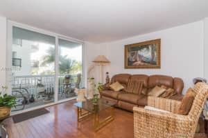 401 Ocean Dr, Miami Beach, FL 33139, Sold 04/26/16
