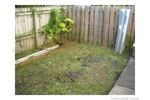 8031 NW 8th St, Miami, FL 33126, Sold 05/06/16