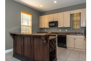 8674 Blaze Ct, Cooper City, FL 33328, Sold 02/25/16