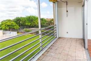 7981 S French Dr, Pembroke Pines, FL 33024, Sold 02/29/16
