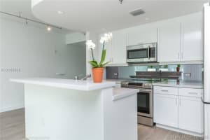 828 3rd St, Miami Beach, FL 33139, Sold 03/18/16