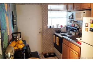 1610 Lenox Ave, Miami Beach, FL 33139, Sold 04/30/16