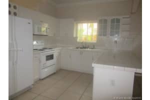 15856 SW 55th Terrace, Miami, FL 33185, Sold 04/15/16