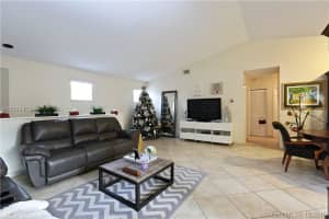 14715 Balgowan Rd, Hialeah, FL 33016, Sold 01/29/16