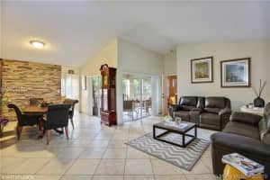 14715 Balgowan Rd, Hialeah, FL 33016, Sold 01/29/16