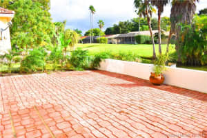 9744 NW 1st Manor, Coral Springs, FL 33071, Sold 04/22/16